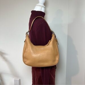 Coach Vintage Y2K Legacy West Zoe Hobo Bag 9342 — Camel Tan Leather 🐪